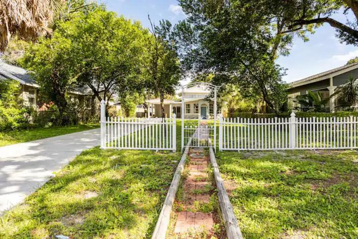 Heights Haven Villa Tampa Exterior photo